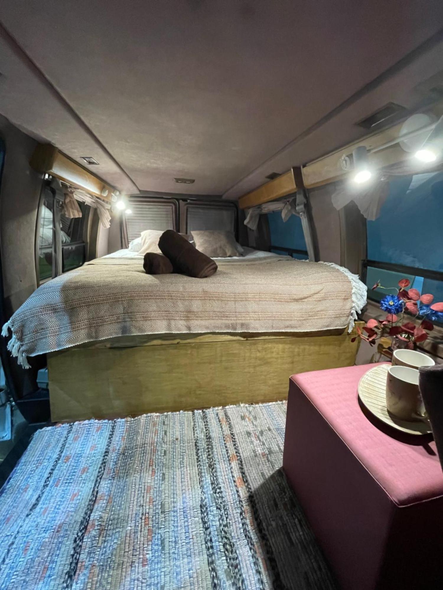 Urban Van Glamping Riga Exterior foto